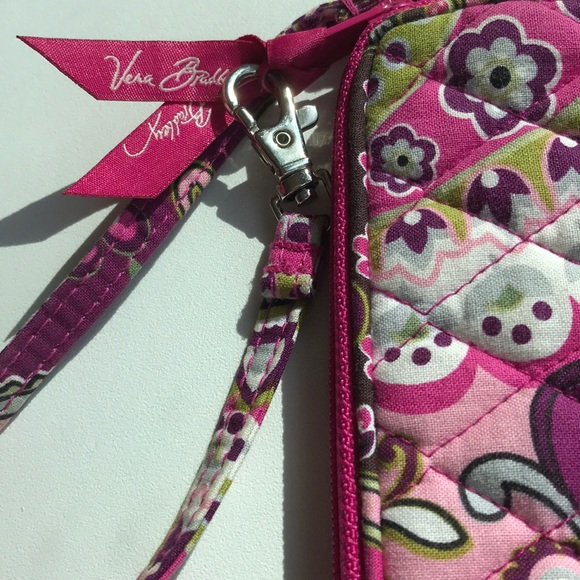 Vera Bradley Wristlet - Picture 5 of 6